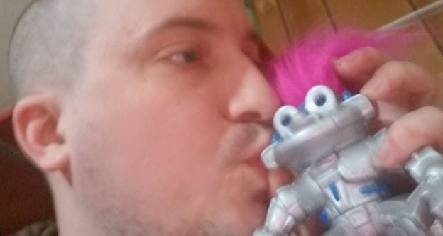Pria Asal Maryland Ini Jatuh Cinta dengan Robot dan Hendak Menikahinya